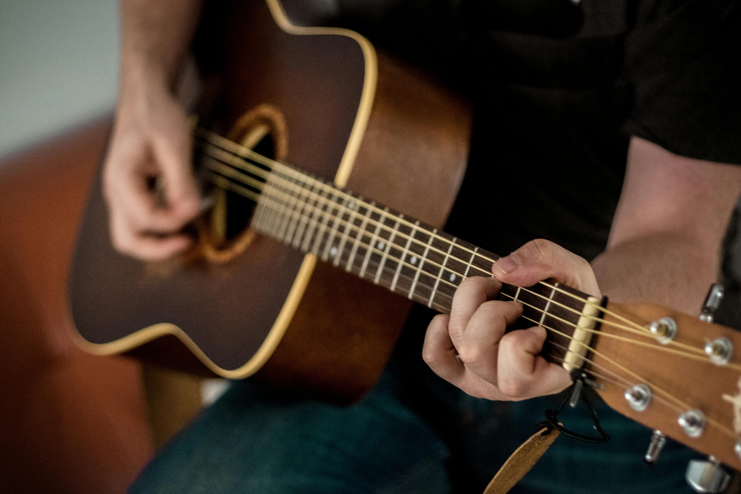 gra na gitarze